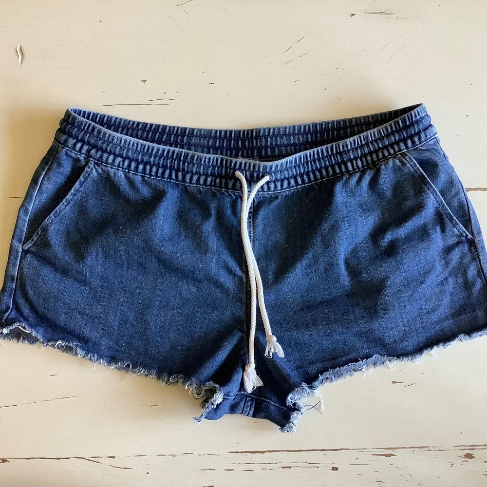 Aerie Elastic Band Soft Drawstring Denim Shorts Size Large